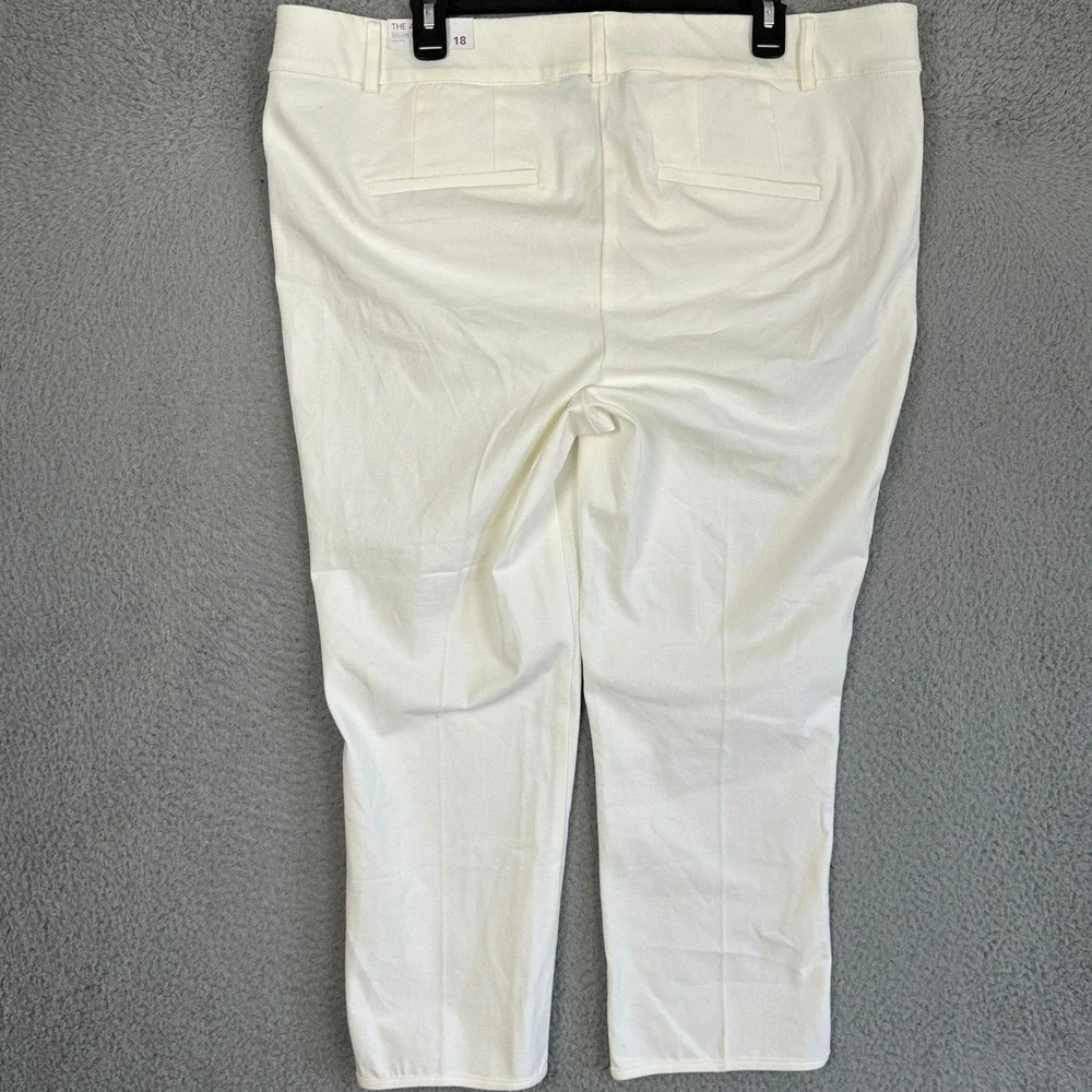 NEW Lane Bryant The Allie Pants Womens 18 White Deluxe Fit Crop Low Rise Stretch